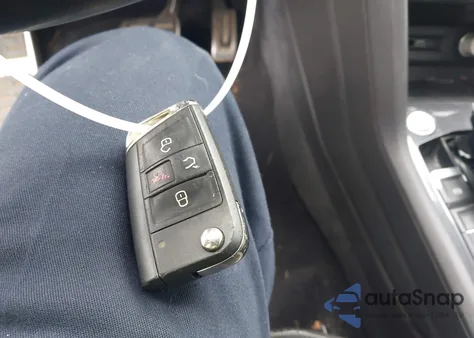 2020 Volkswagen Tiguan 2.0T Se/2.0T Se R-Line Black/2.0T Sel from USA, damaged, VIN 3VV3B7AX5LM079535